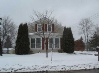 6463 Taylor Rd, Hamburg, NY 14075