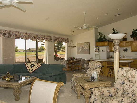 5th image of 2131 S Lindenwood