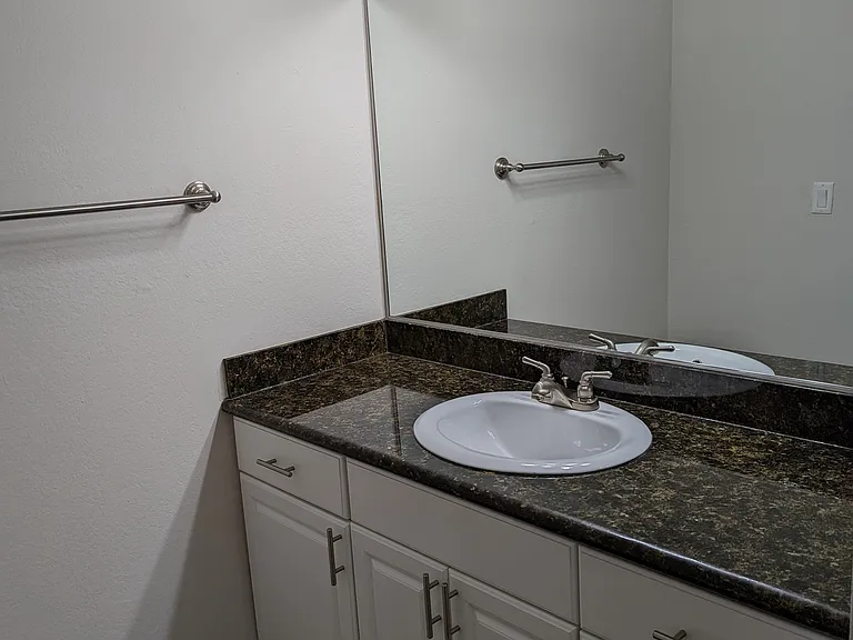 Huntington Creek — Photo 33