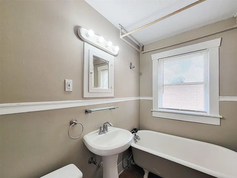4634 Norhill Blvd #2 — Photo 22