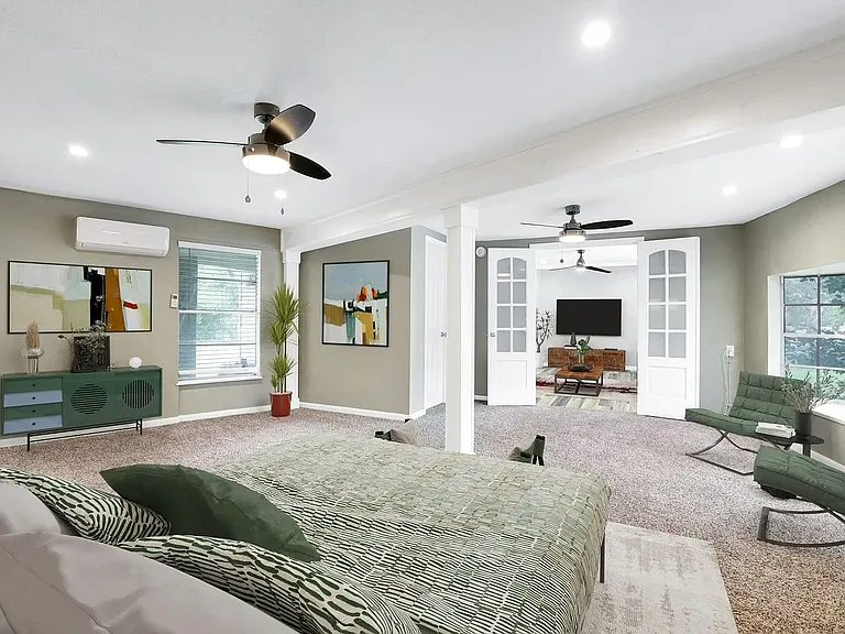 235 Saratoga Dr #2 — Photo 5