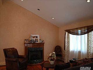 3rd image of 126 Berkeley Pl