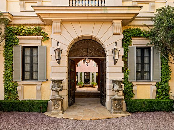 4th image of 12721 Chalon Rd