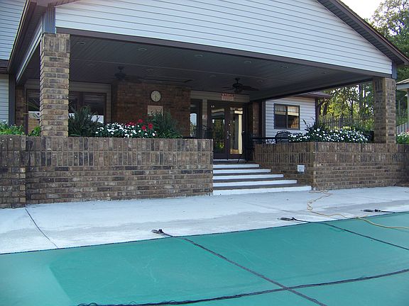 2nd image of 433 Country Club Ct