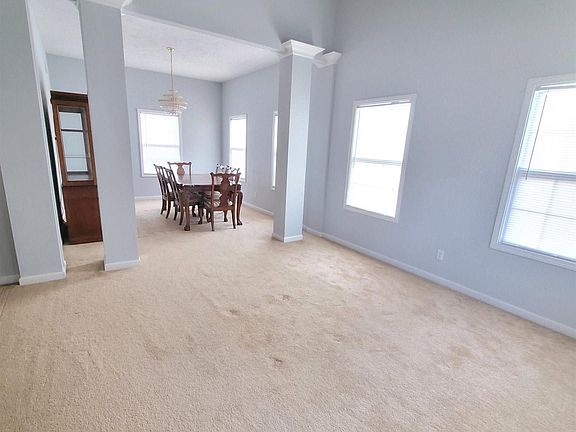 5th image of 1712 Castleberry Dr
