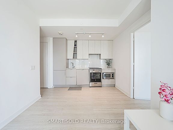 5th image of 3883 Quartz Rd #1101