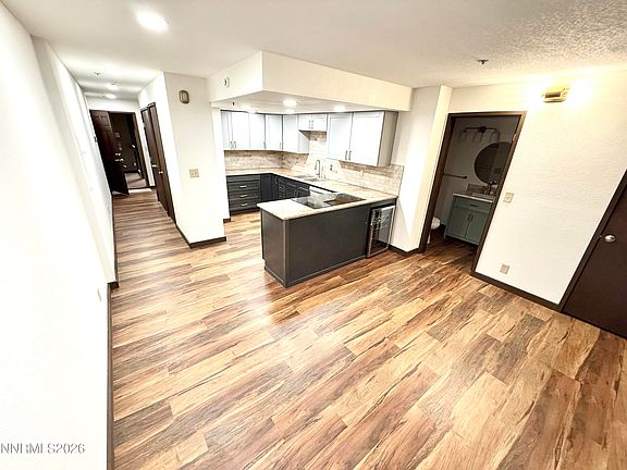4th image of 333 Ski Way Unit 279