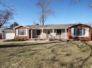 5007 N Woodview Ave, Peoria, IL 61614