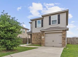 405 Yearwood Ln #21C, Jarrell, TX 76537