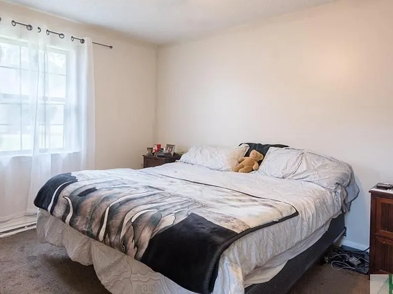907 Primrose Ln — Photo 21
