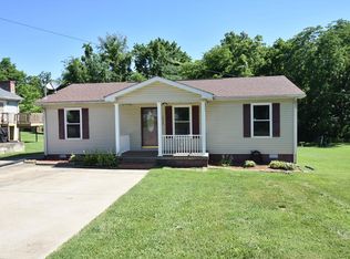 1402 Barberry Pl, Hopkinsville, KY 42240