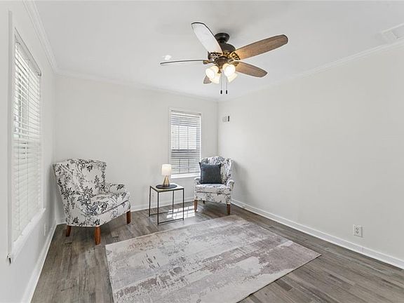 5th image of 601 W 77th St
