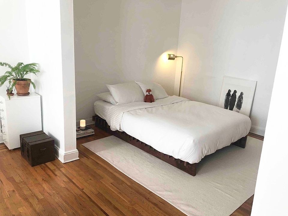 2nd image of 676 Grand St APT 4
