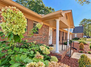 811 Tammy St SW, Decatur, AL 35603