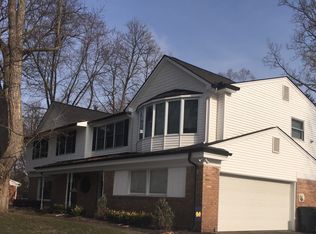 47188 Dunsany Rd, Northville, MI 48167