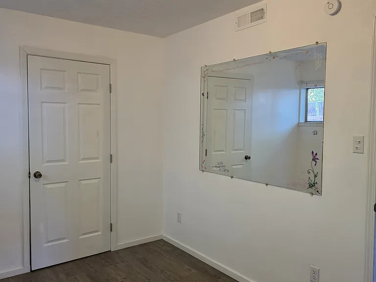 117 1/2 Jimenez St — Photo 16