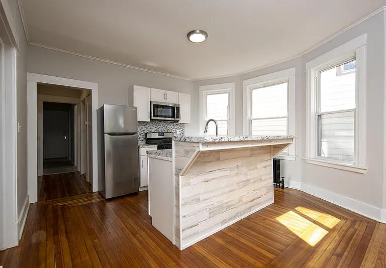 437 Hamilton St #2 — Photo 5