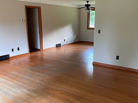 2nd image of 8530 Fox Hollow Dr