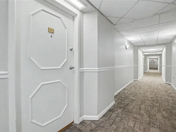 2479 Peachtree Rd NE APT 1203, Atlanta, GA 30305