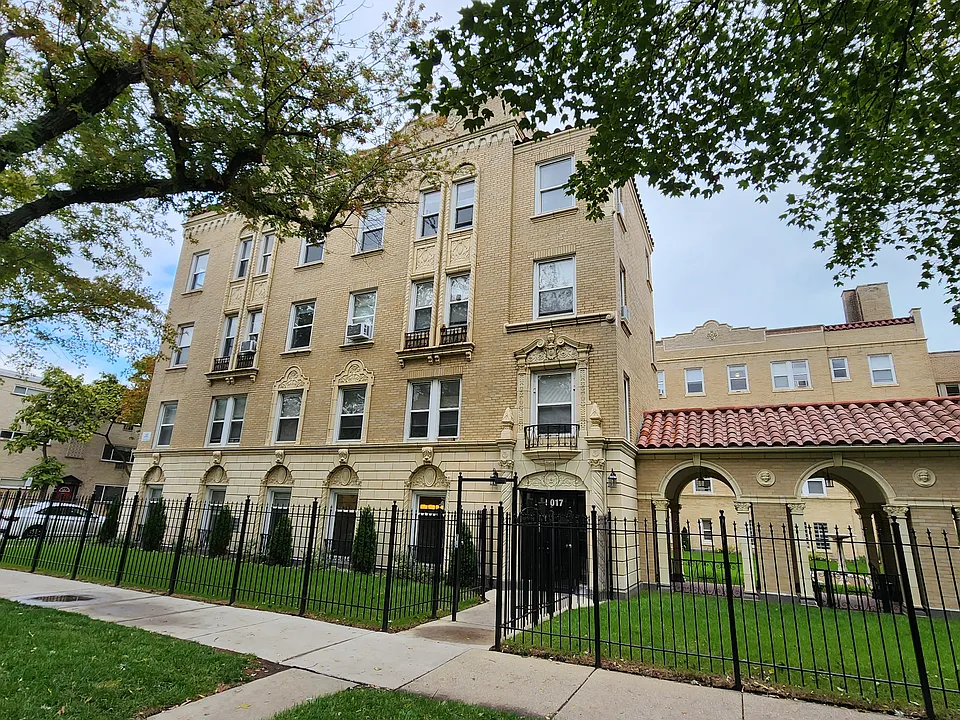 5015 N Wolcott Ave #305