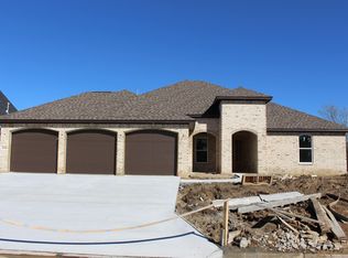 8340 Chappell Hill Dr, Beaumont, TX 77713