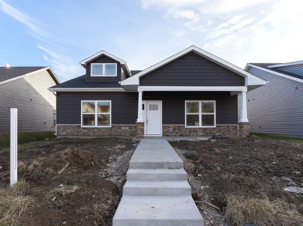 1159 E Wabash St, Frankfort, IN 46041