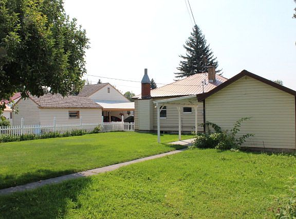 5th image of 367 E 23rd St