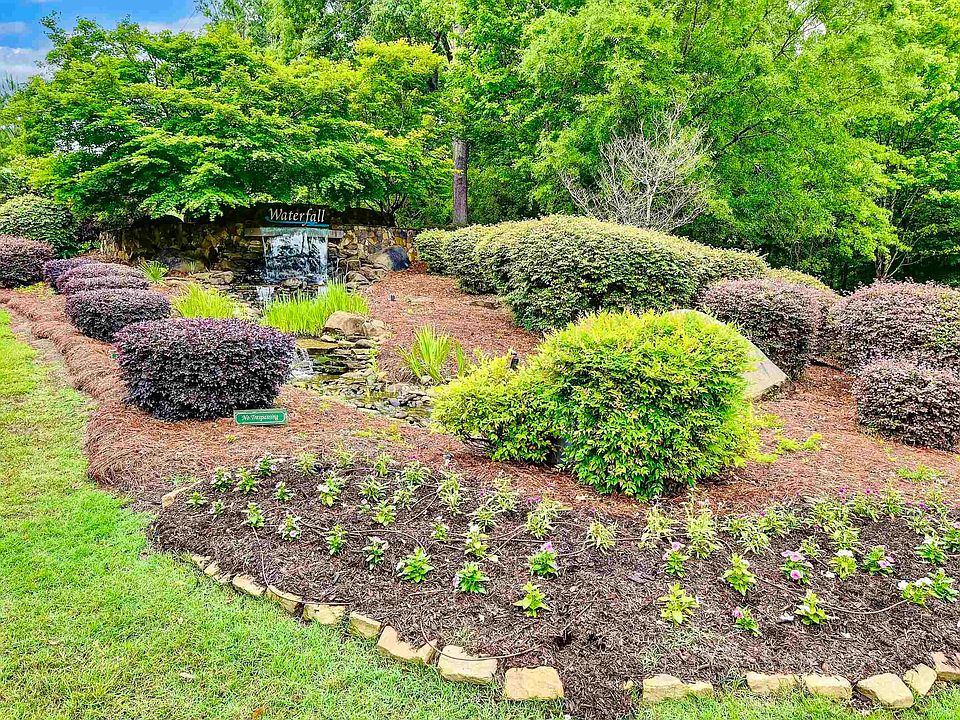 1st image of 523 Whitewater Dr