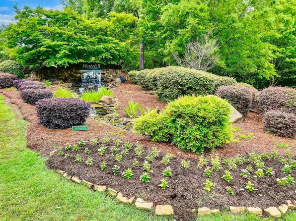 523 Whitewater Dr, Irmo, SC 29063
