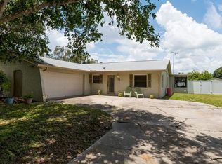 623 65th Ave E, Bradenton, FL 34203