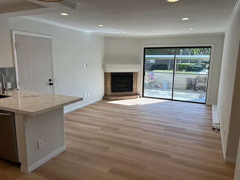 19032 Rockwood Dr #5 — Photo 8