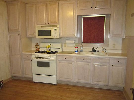 1st image of 712 1st St