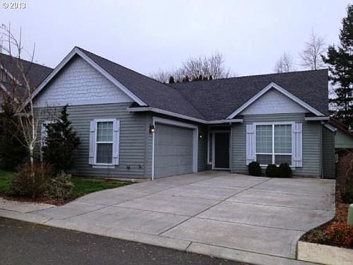 1st image of 906 NW 96th Cir