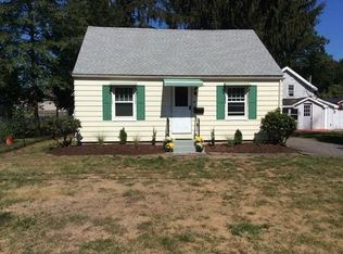 14 Lawn St, Springfield, MA 01108