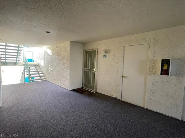 3550 Bay Sands Dr APT 2043, Laughlin, NV 89029