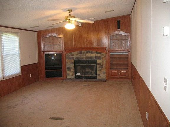 4th image of 1315 Meadowland Dr