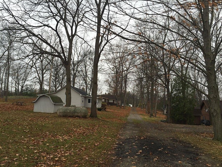 2nd image of 9892 Highland Dr