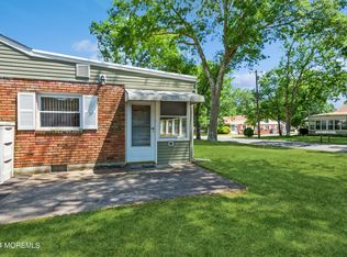 16 Cedar St #B, Toms River, NJ 08757