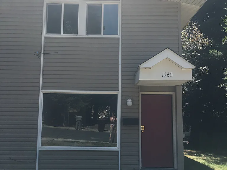 1165-1167 NE Harvey Rd #1165-1167 — Photo 4