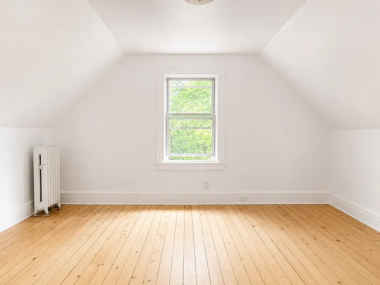 Bedroom/Living