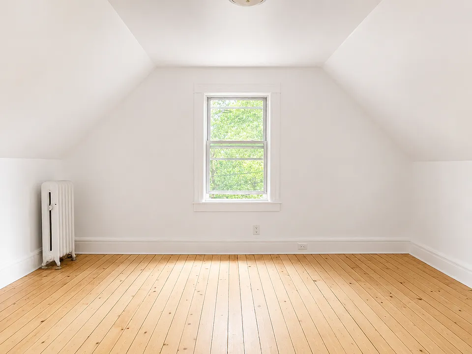 Bedroom/Living