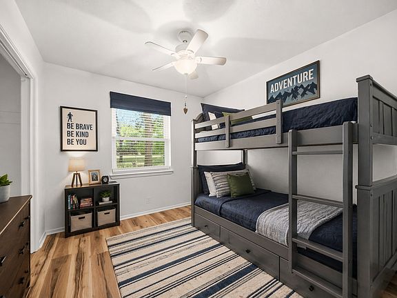 4th image of 111 Sandy Ln