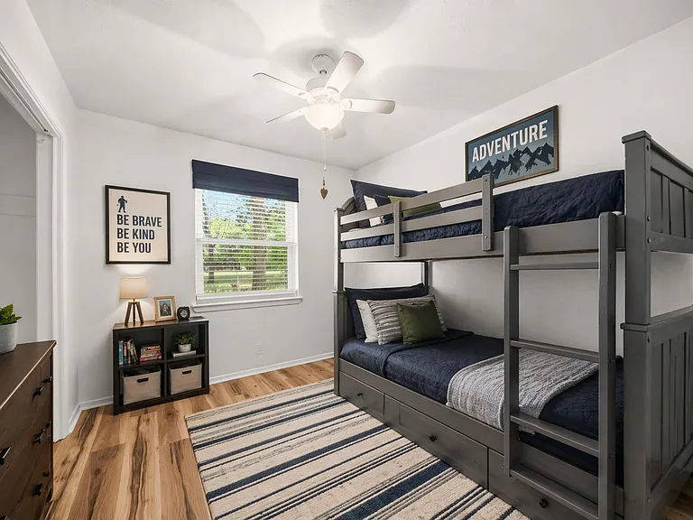111 Sandy Ln — Photo 4