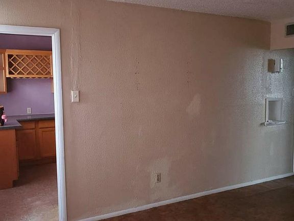 5th image of 5104 E Yandell Dr
