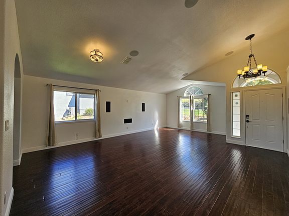 5th image of 3293 Woedee Dr