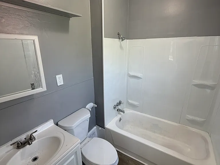 665 E 160th St #2 — Photo 5
