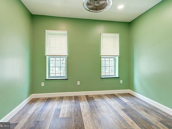 5th image of 2643 N Mascher St