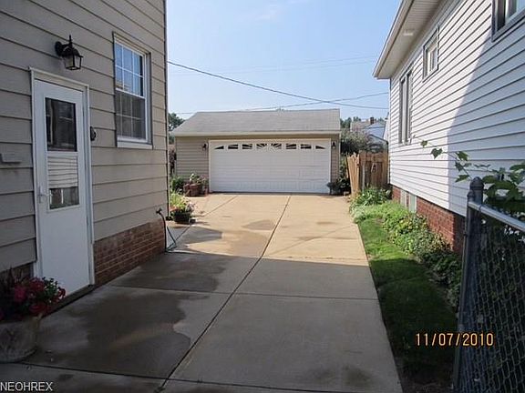 4th image of 4511 Tuxedo Ave