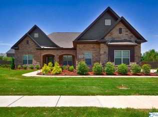 317 Shadow Ct SW, Huntsville, AL 35824