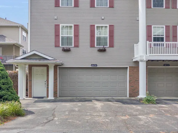 8450 N Center Park Dr SW #11, Byron Center, MI 49315